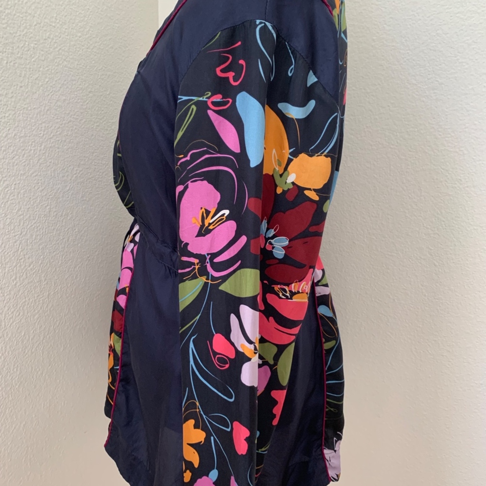 JOHNNY WAS SILK TUNIC - Picture 4 of 9
